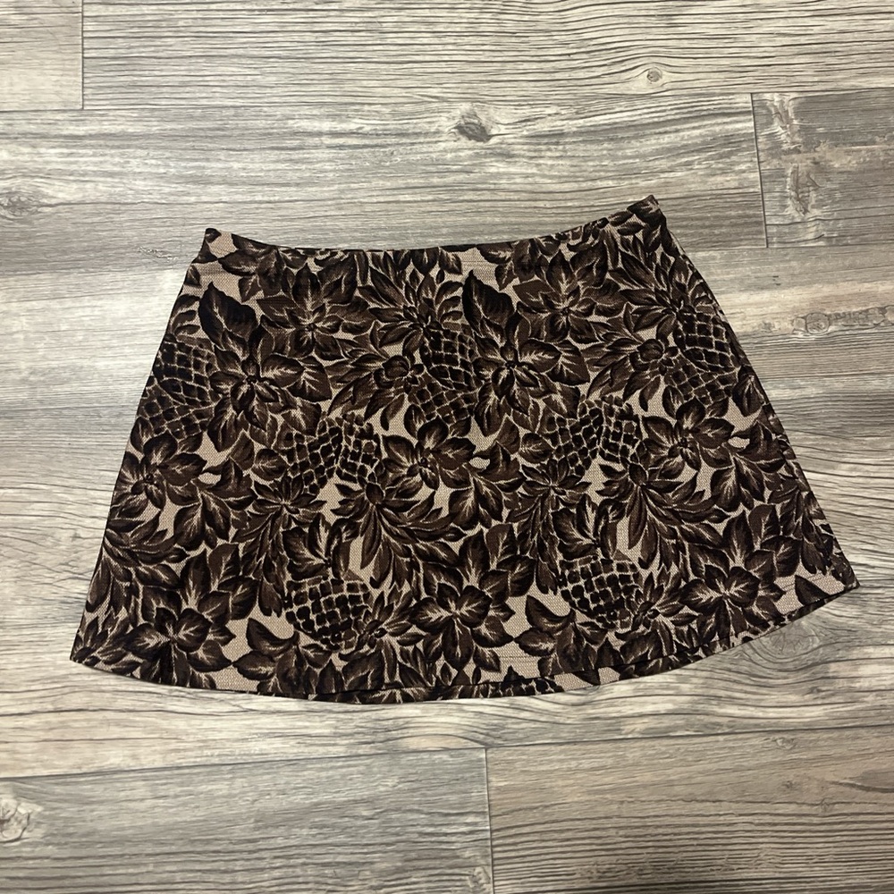 Brown floral mini skirt
